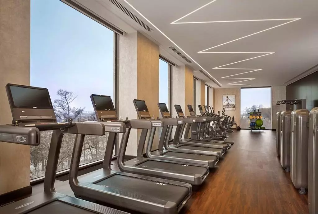 hotel hyatt regency moscow_shabavizparvaz_01.jpg